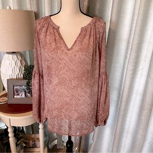 LoveStitch Women SZ Medium Tan White Metallic‎ Gold Long Sleeve Peasant Top Boho